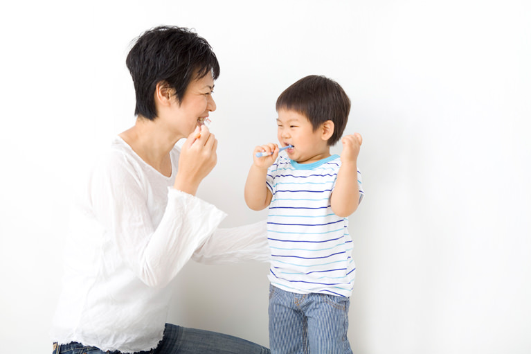 ご家族全員でお子様の歯の健康を守りましょう